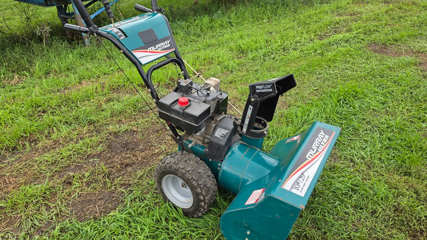 Murray Ultra 10hp Walk Behind Snow Blower, Electric Start, Self Propelled, 29” Cut, Snow King Tecums