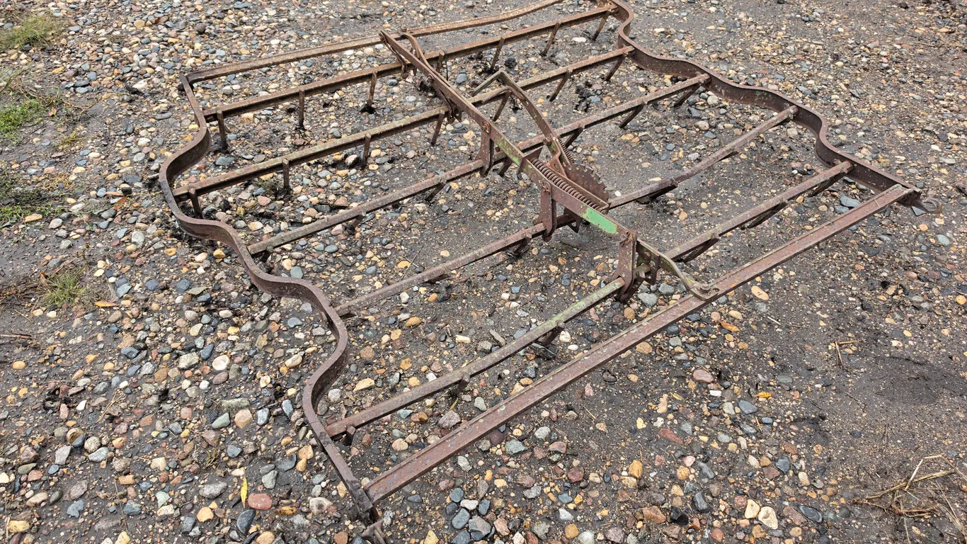 5 Bar Spike Tooth Drag Section, Approx 5’ Wide