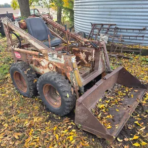 Melroe Bobcat Skid Loader, Bobcat (Onan) Power Unit Engine, Has Not Ran in a Number of Years