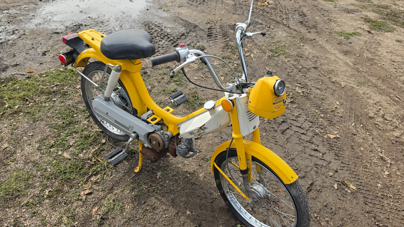 1978 Honda Hobbit, Yellow, VIN: 4443, Has Not Ran in a Number of Years
