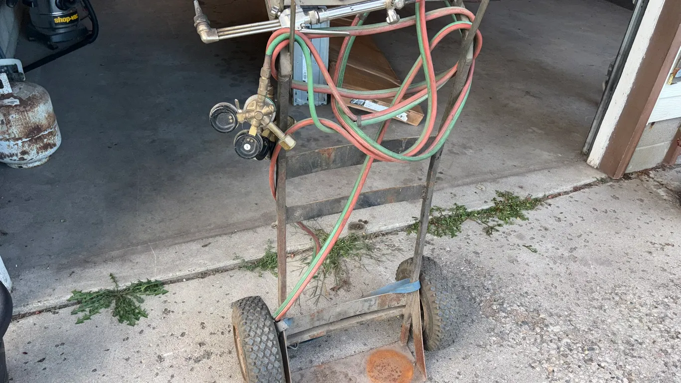 Torch Cart, with Hose, Regulators, Smith Head