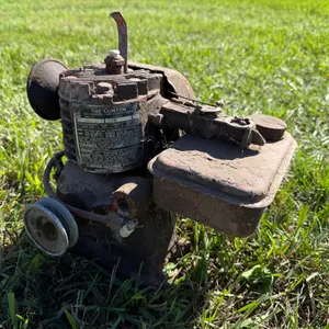 Clinton 2-Stroke Motor, For Parts Or Repair