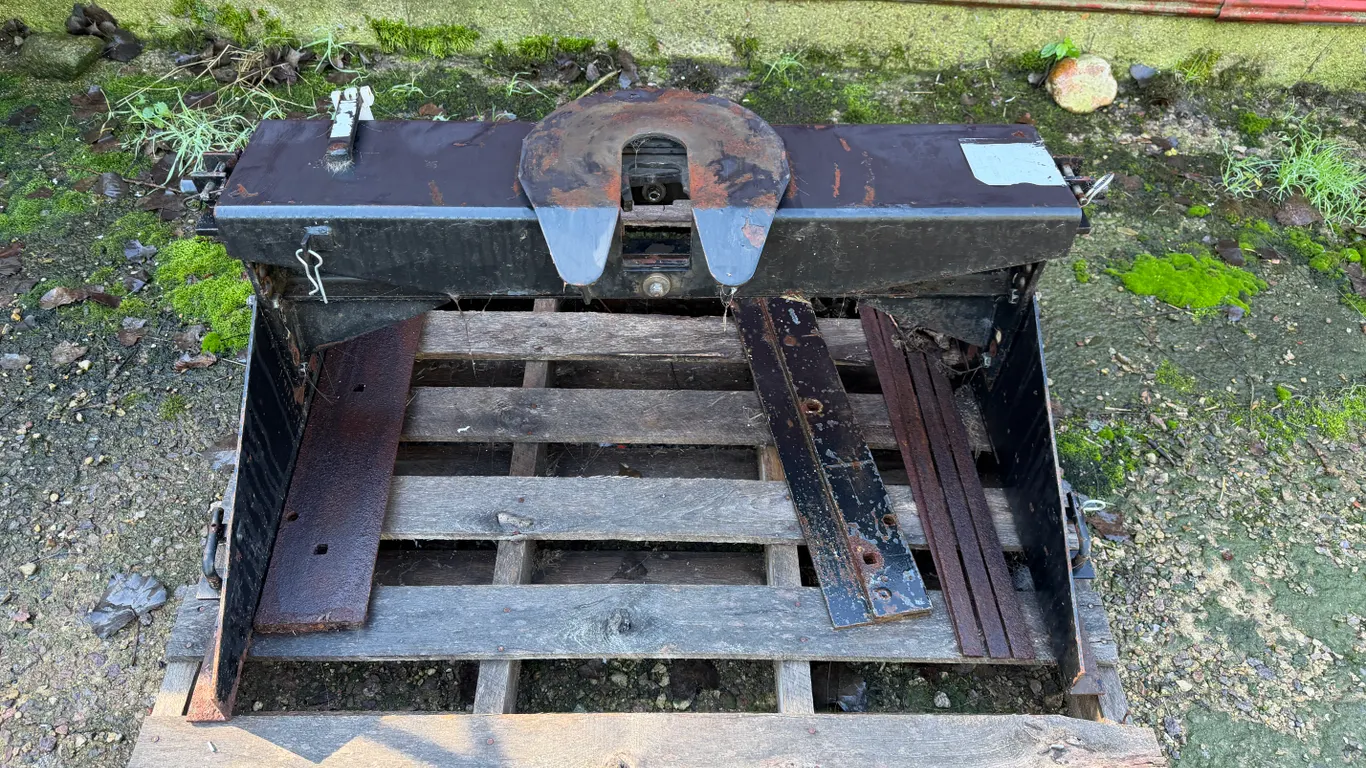 RBW Fifth Wheel Hitch