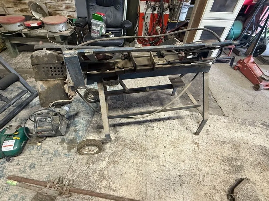 Metal Band Saw On Wheels, Comes With Automatic Shutoff