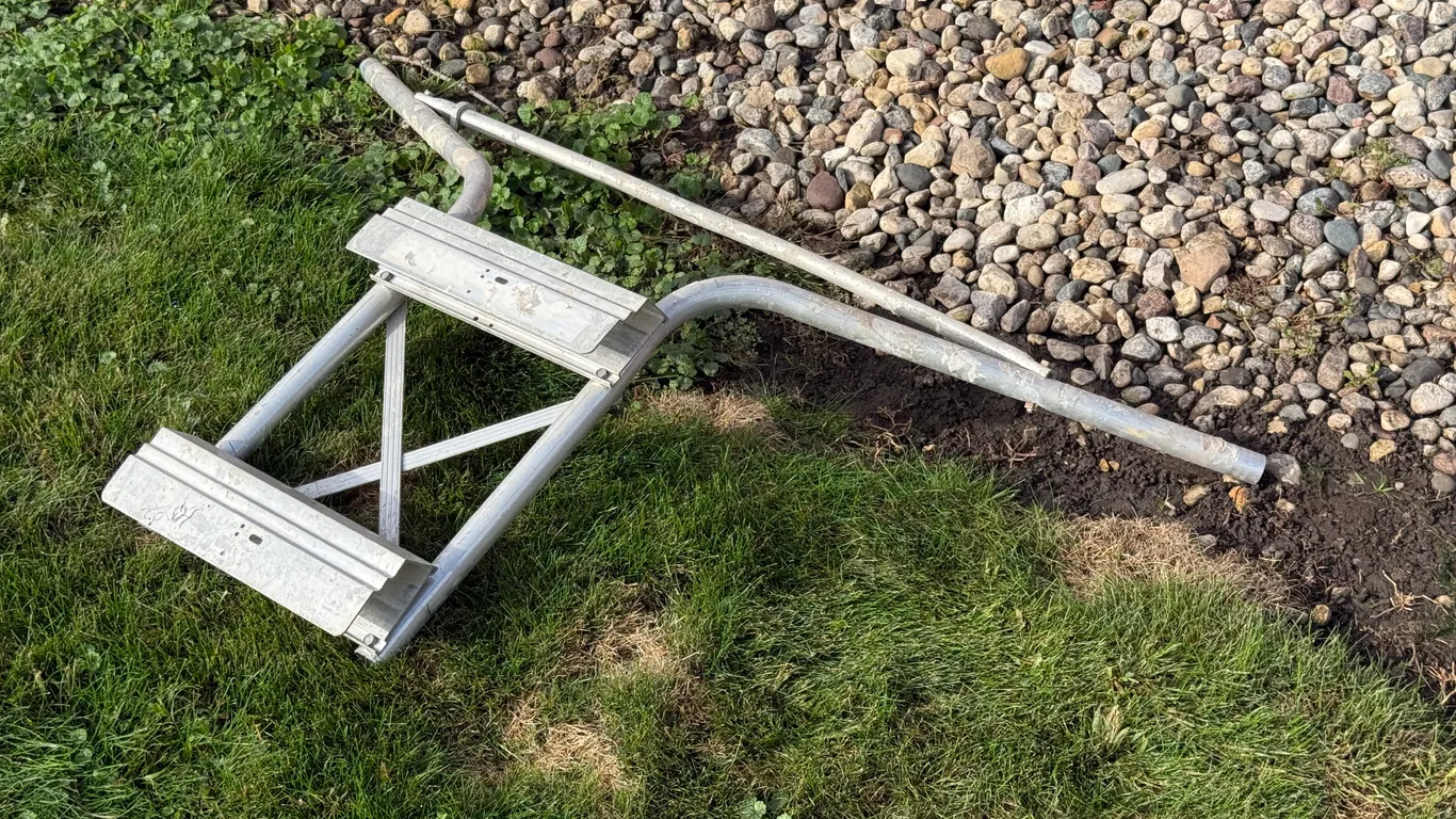 Bracket For Hooking On A Ladder To Paint Around A Window