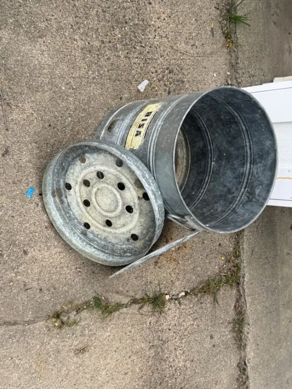 Galvanized Bucket, Approx 5 Gal
