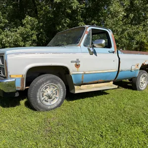 1983 Chevrolet Silverado 1500, 305 Gas Engine, Automatic, 4WD, 118K Miles, Has Not Been Ran in 4-5 Y