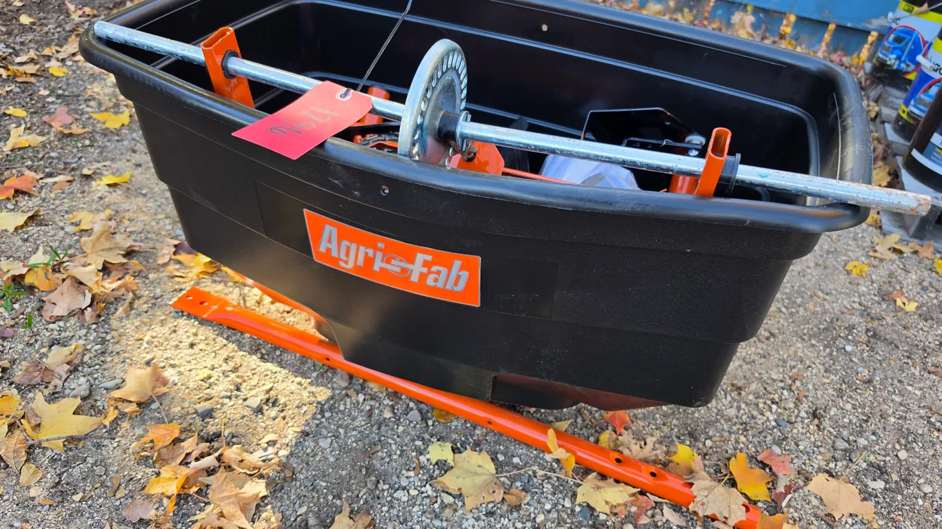 Agri-Fab Lawn Spreader, Never Been Assembled, *MUST BE PICKED UP BY FRIDAY, OCTOBER 23RD @ 4:00 PM.