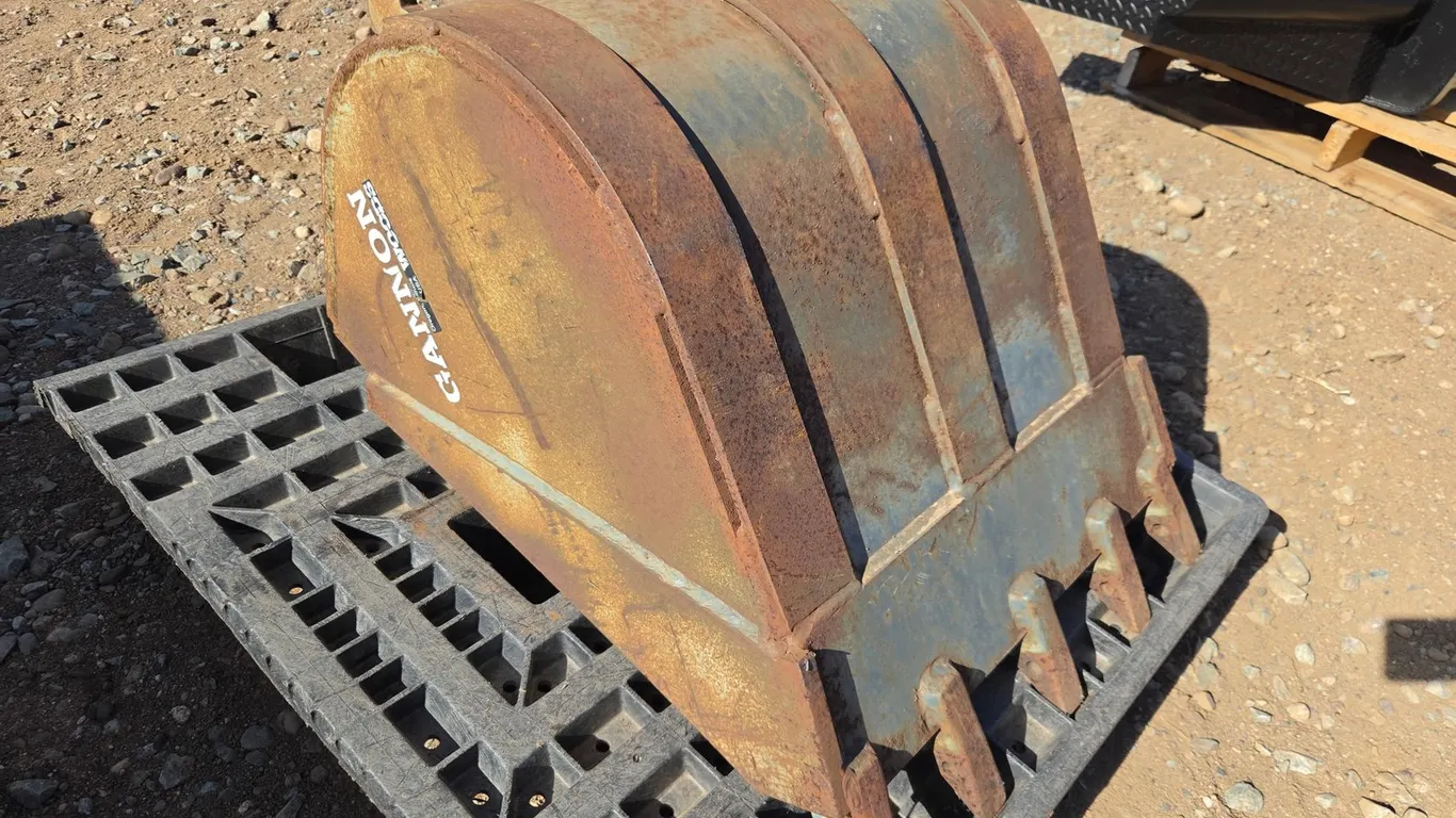 Woods Approx. 22" Excavator Bucket