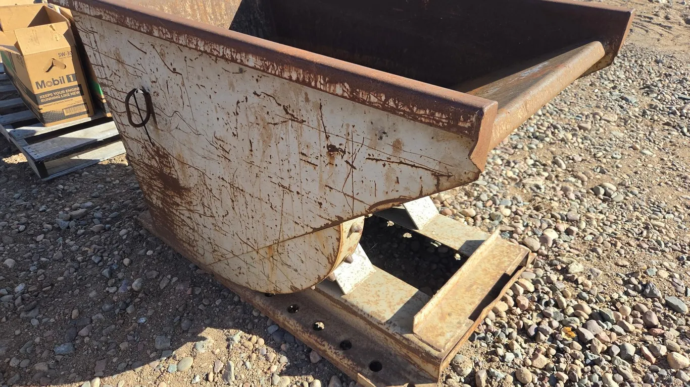 Approx. 52"X32" Tippable Dumpster