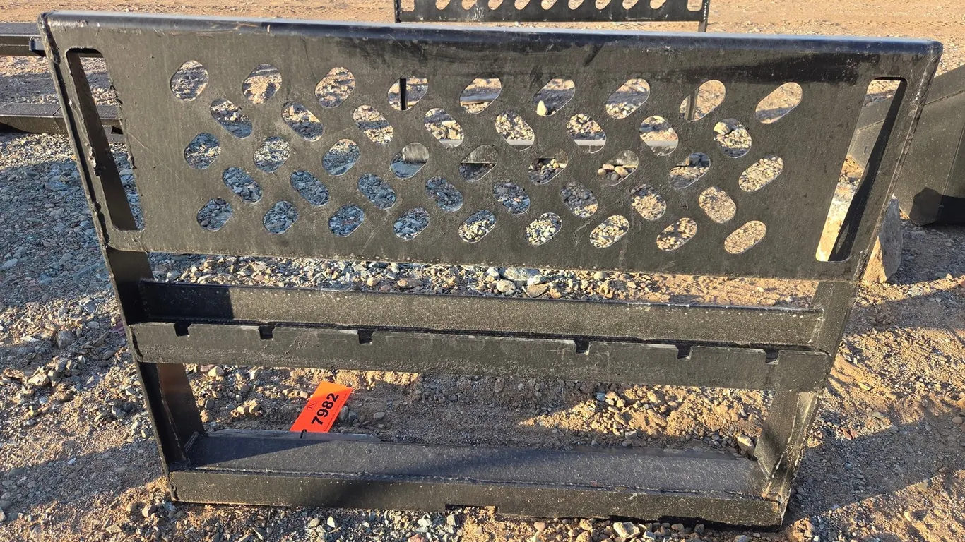 Unused Skid Steer Pallet Fork Backer