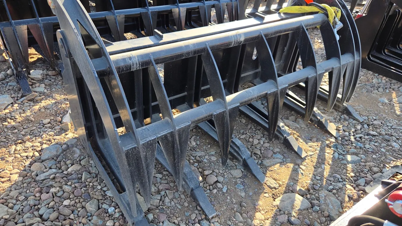 Unused Midstate Approx. 68" Log Grapple