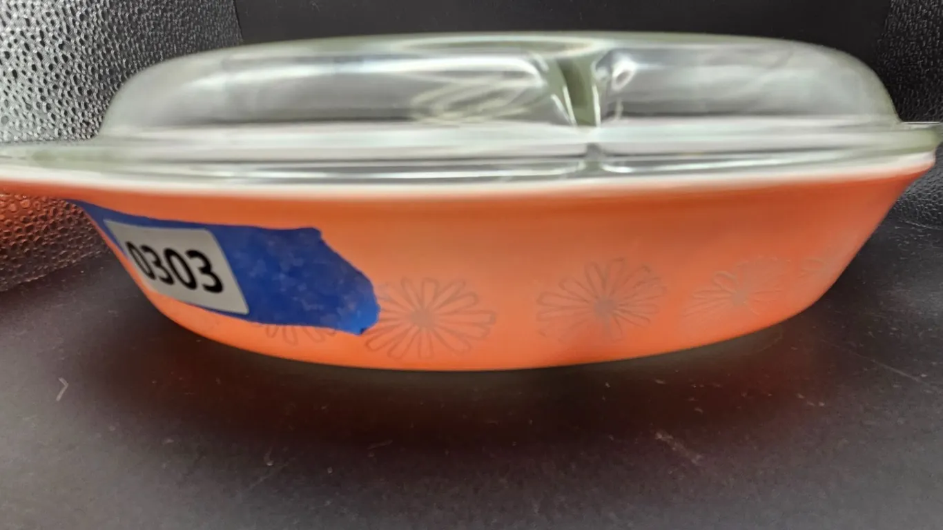 Vintage Pyrex Pink Daisy Oval Casserole Dish