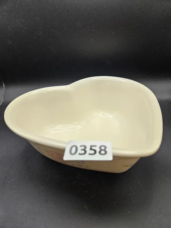 Pfaltzgraff Village Heart-Shaped Bowl