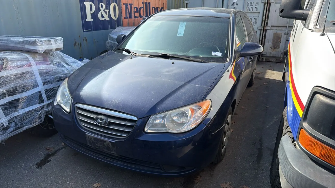 2008 HYUNDAI ELANTRA, 4DRSD, BLUE, VIN KMHDU45D88U313824,