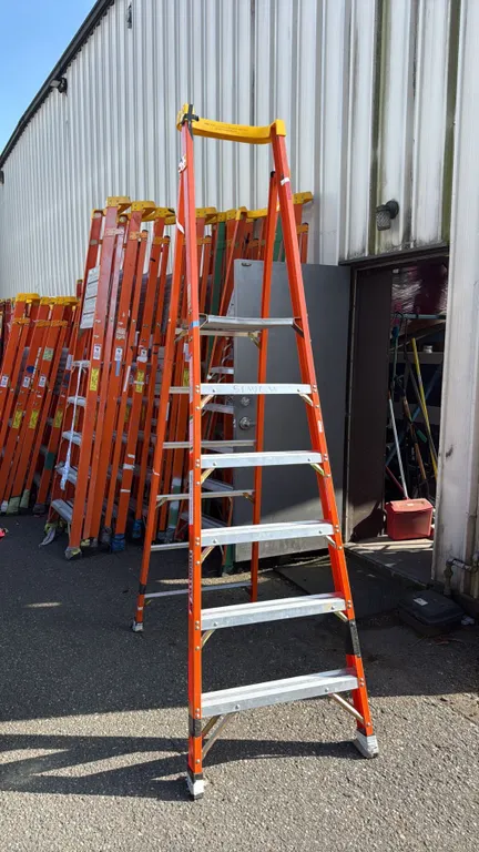 ALLRIGHT HEAVY DUTY 6' ORANGE CARBON FIBER INDUSTRIAL PLATFORM LADDER
