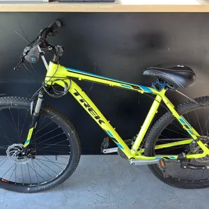 BRIGHT GREEN TREK MARLIN 5 ALPHA SILVER ALUMINUM 21-SPEED FRONT SUSPENSION MOUNTAIN BIKE