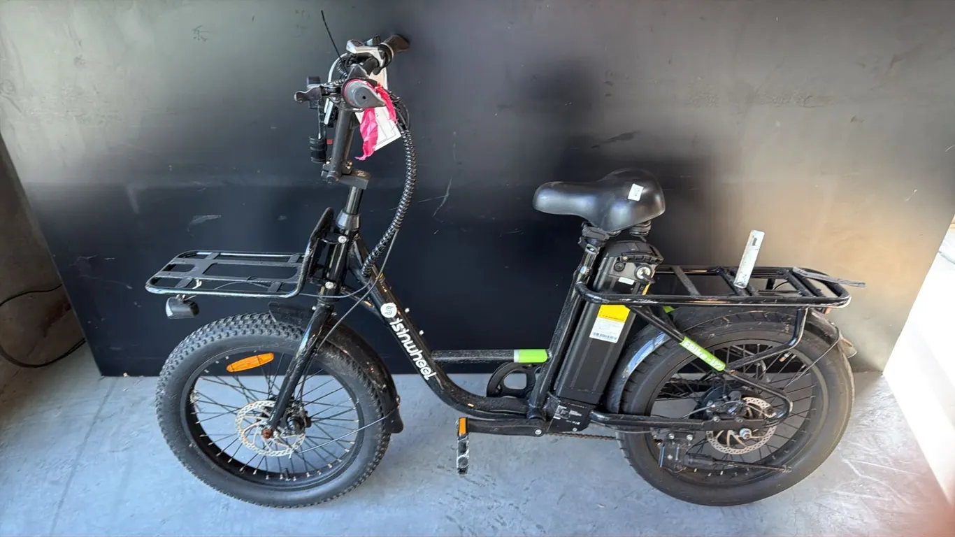 ISINWHEEL 7-SPEED STEP-THROUGH UTILITY E-BIKE BLACK LOW-STEP FRAME COMMUTER E-BIKE