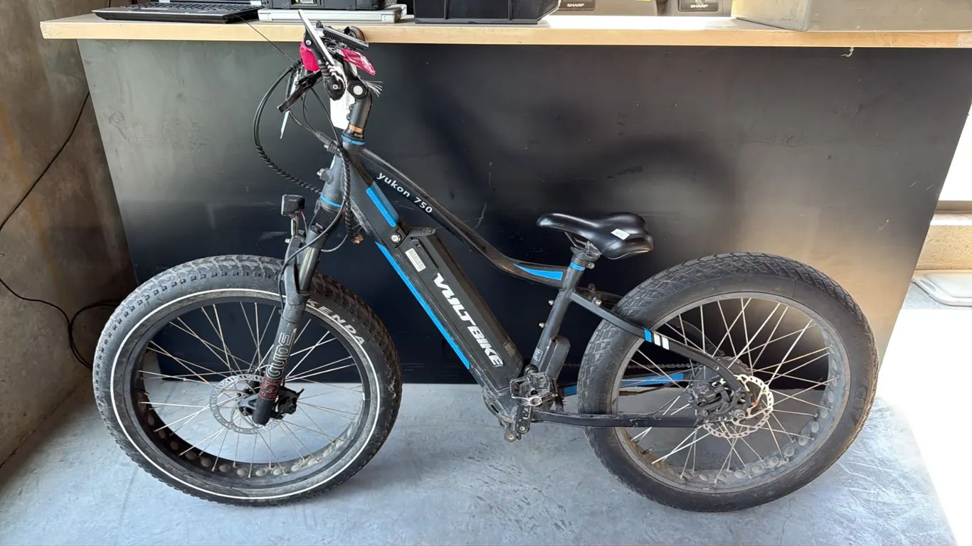 VOLTBIKE YUKON 750 ALL-TERRAIN FAT TIRE ELECTRIC BIKE HEAVY-DUTY UTILITY MOUNTAIN BIKE