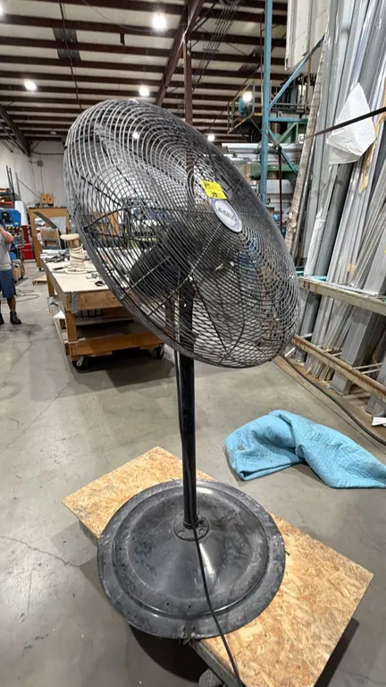 LASKO INDUSTRIAL GRADE HIGH VELOCITY FLOOR FAN