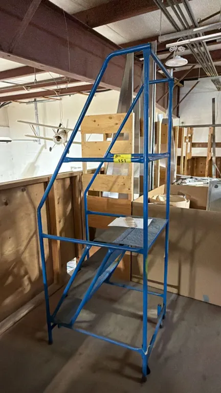 4FT PORTABLE WAREHOUSE STAIRCASE