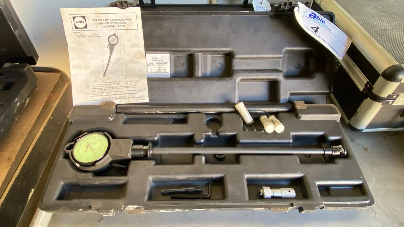 SUNNEN GR-6000 SERIES DIAL BORE GAUGE WITH CASE