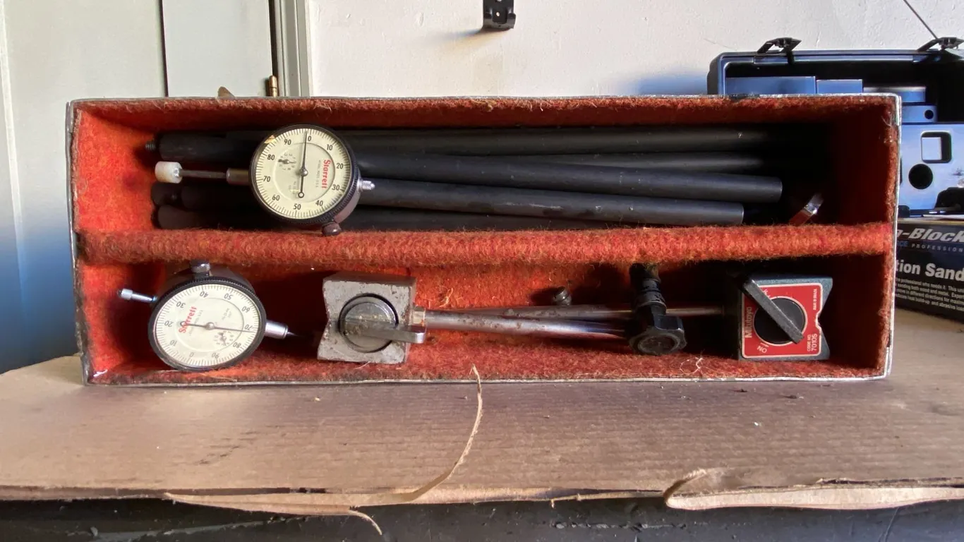 2 STARRETT DIAL GAUGES WITH MAGNETIC STANDS AND CASE