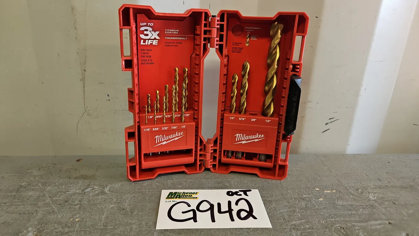 Incomplete Milwaukee Drill Bit Set - Qty 1