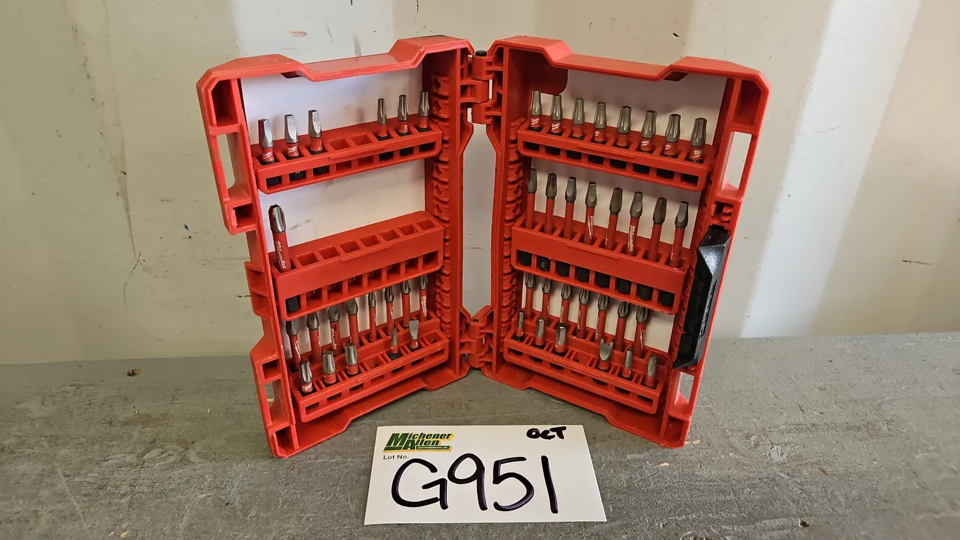 Incomplete Milwaukee Bit Set - Qty 1