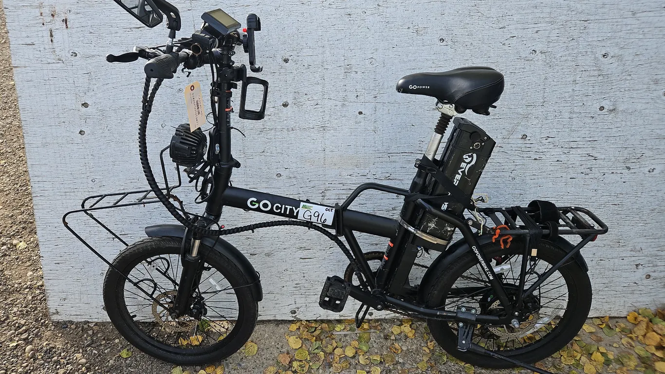 GO City Electric Bike - Qty 1 *No Cord* *Not Original Battery*