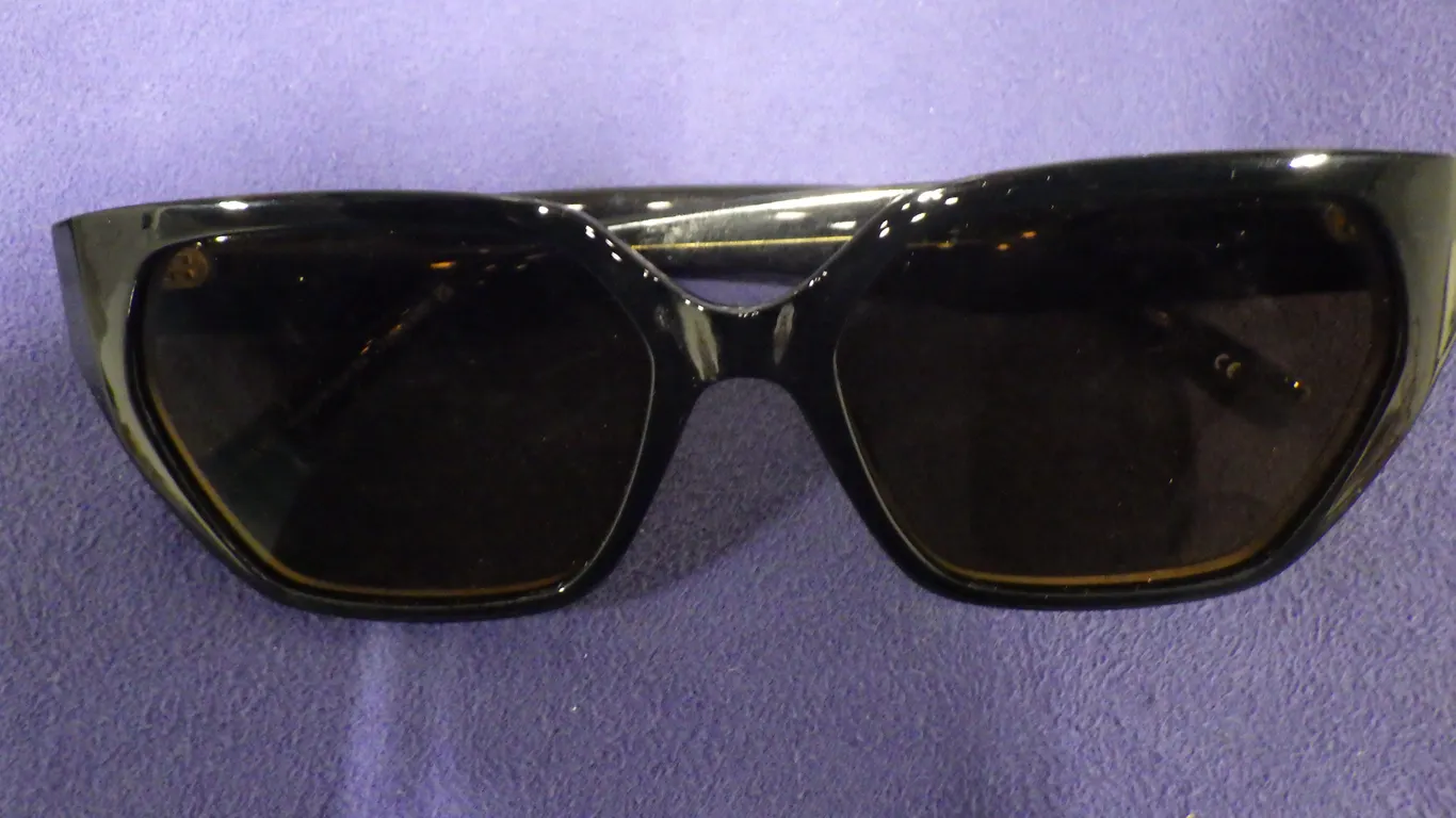 Specsavers 5004723 Vivonne Sun Rx Prescription Sunglasses w/Case & lens cloth