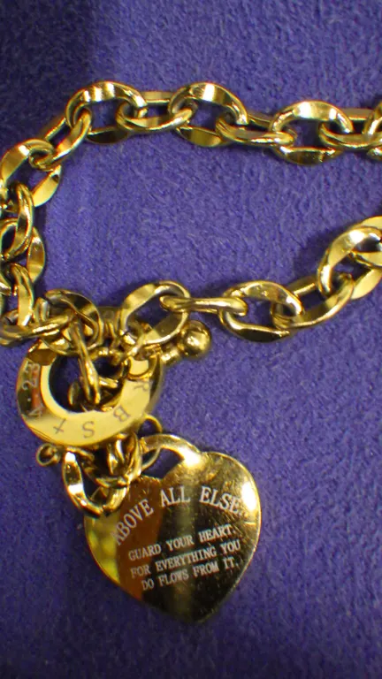 bracelet w/charm (small)