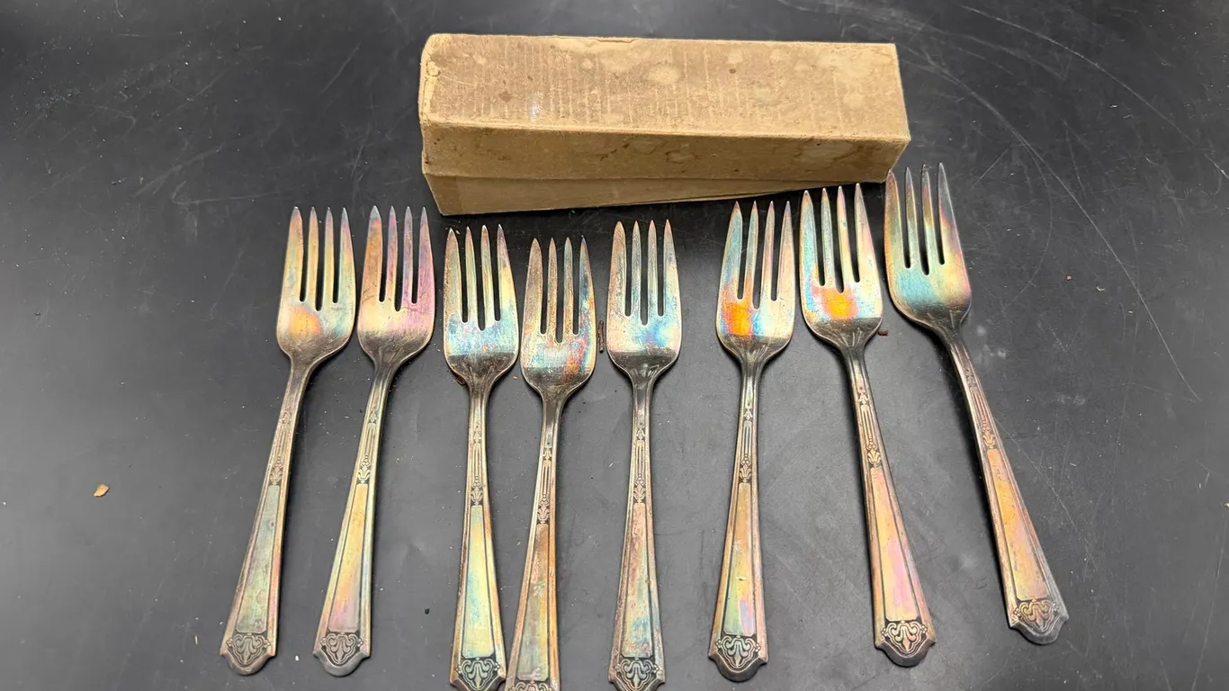 Florentine Silver Plate Forks – Set of 8