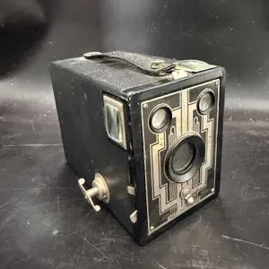 Vintage Kodak Six-20 Brownie Box Camera