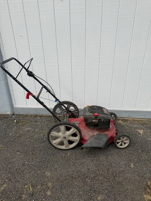 Yard Machines Gas Push Lawn Mower