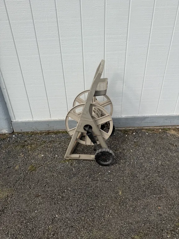 Better Homes and Gardens Hose Reel Cart