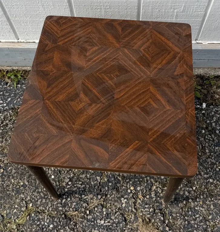 Square Side Table with Geometric Woodgrain Top