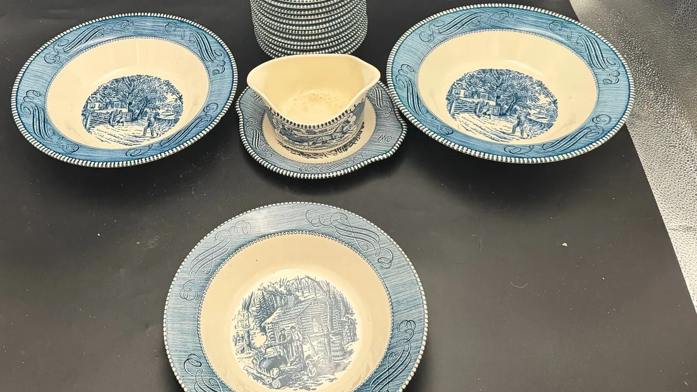 Currier & Ives Bowls & Gravy Boat Lot