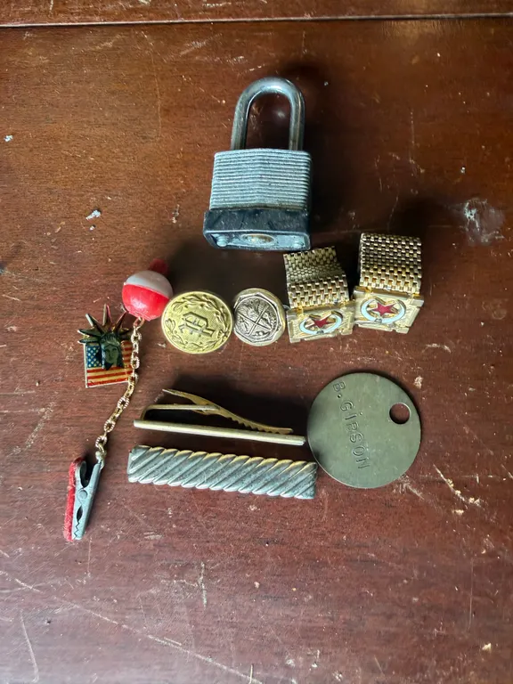 Mixed Small Collectibles & Accessories Lot