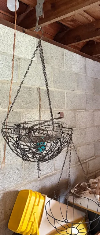 Metal Hanging Planter Basket Lot