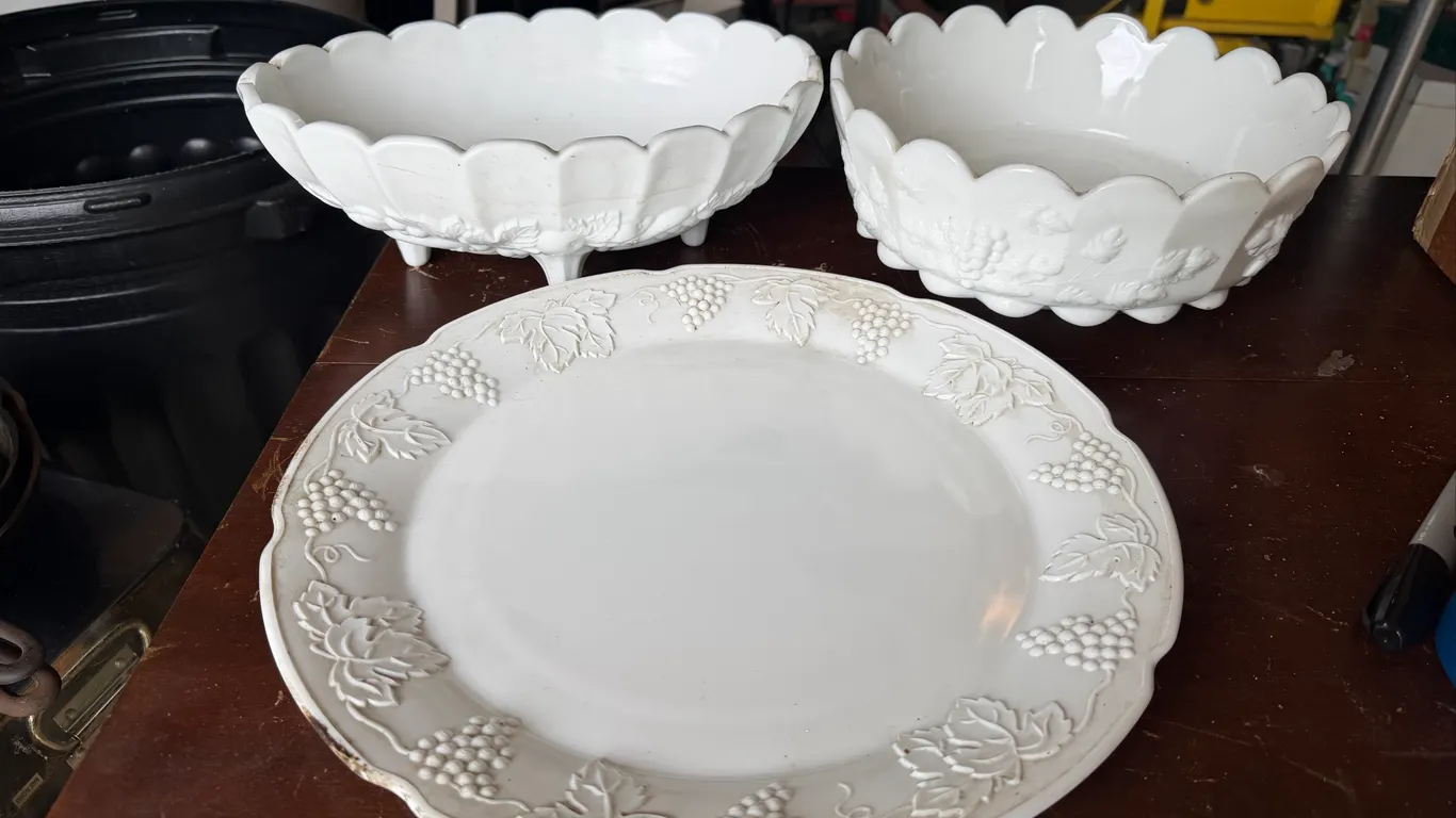 White Grape & Leaf Bowl and Platter Lot