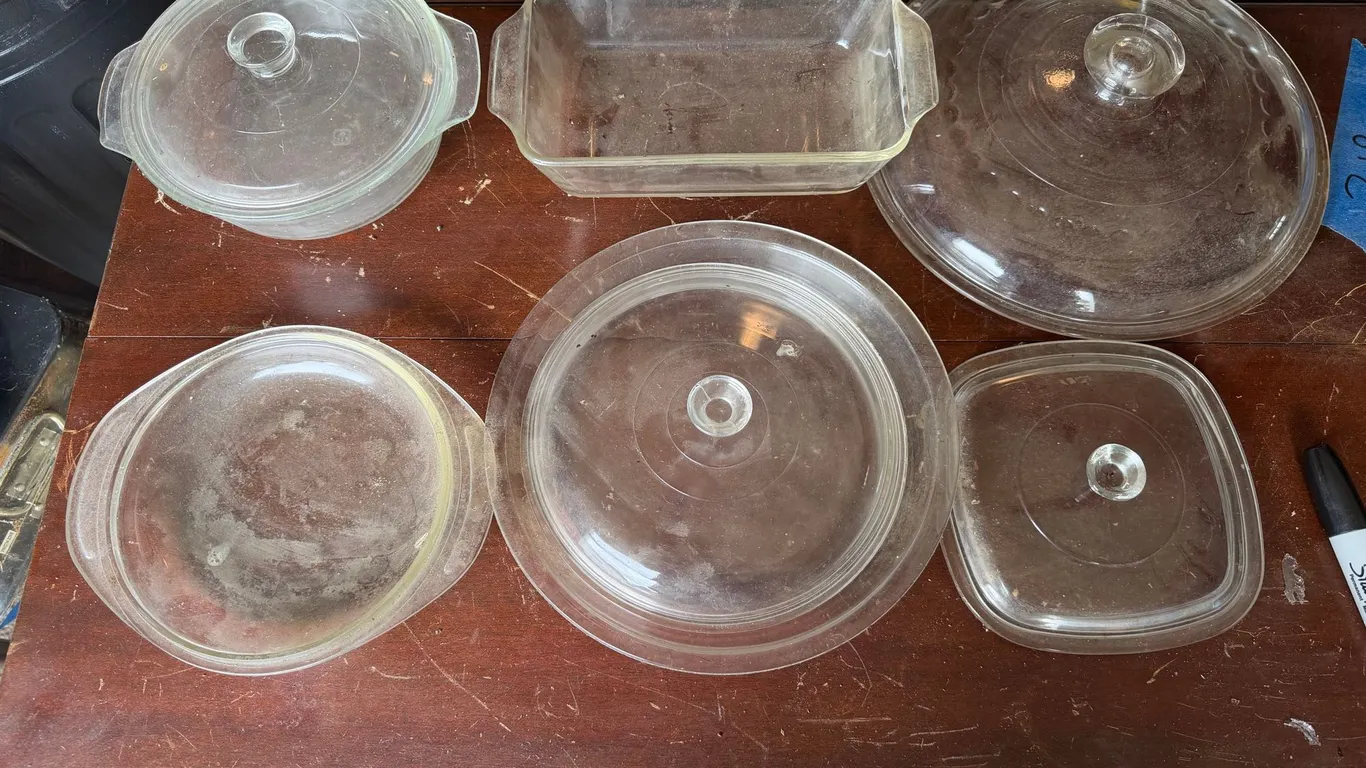 Pyrex Clear Glass Bakeware & Lid Lot