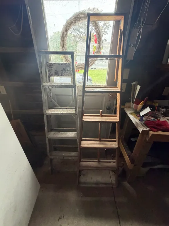 Wood & Aluminum Stepladder Pair