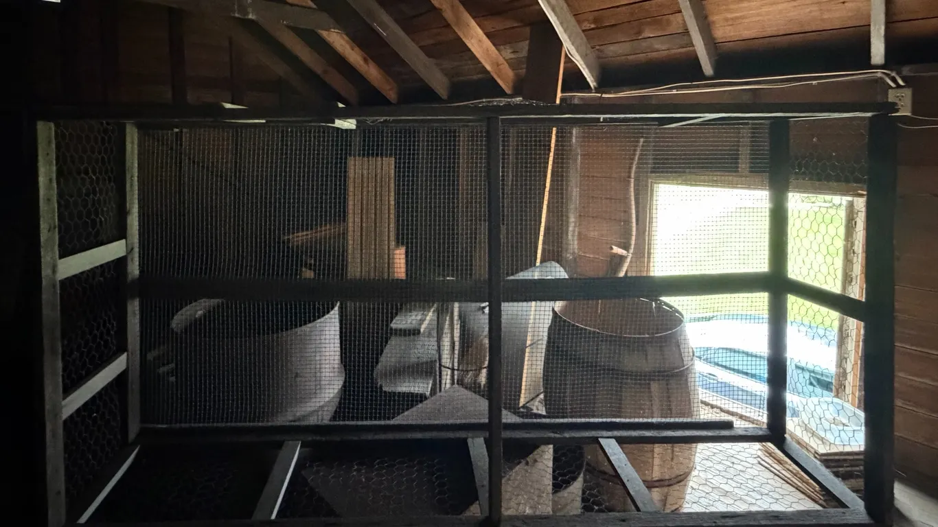 Wood & Wire Chick Enclosure