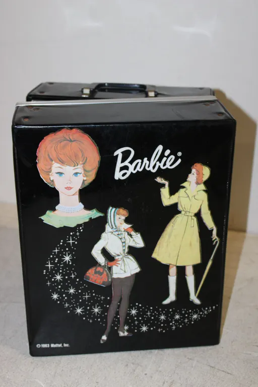 1963 Barbie Case