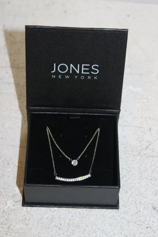 Jones New York Necklace