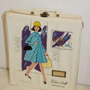 Fashion Doll Wardrobe Case
