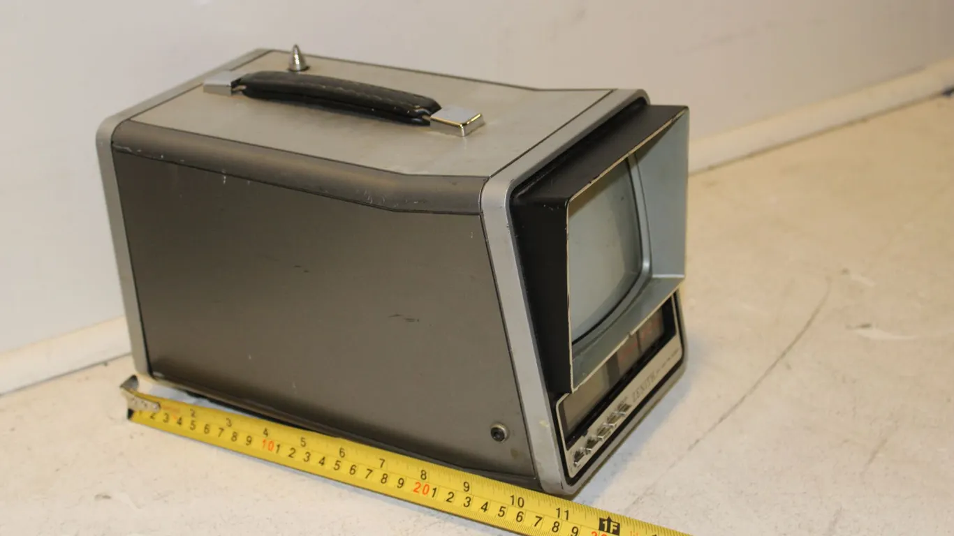 Zenith TV Clock Radio