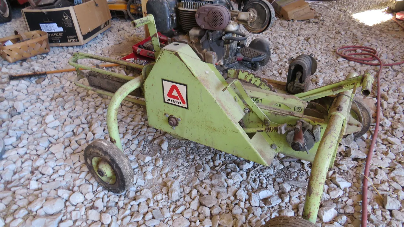 ARPS Mini Trencher