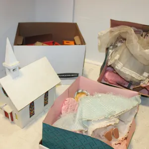 Madame Alexander Dolls & Model Buildings